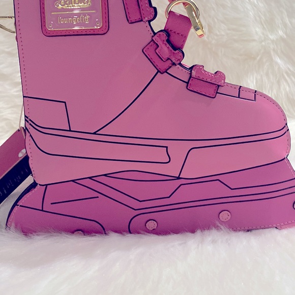 Barbie Loungefly AMC Exclusive Roller Skate Crossbody Bag LE 1000 - Picture 3 of 15